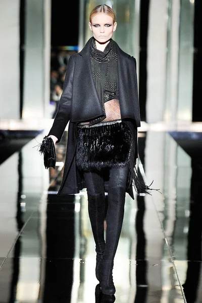 Look 1